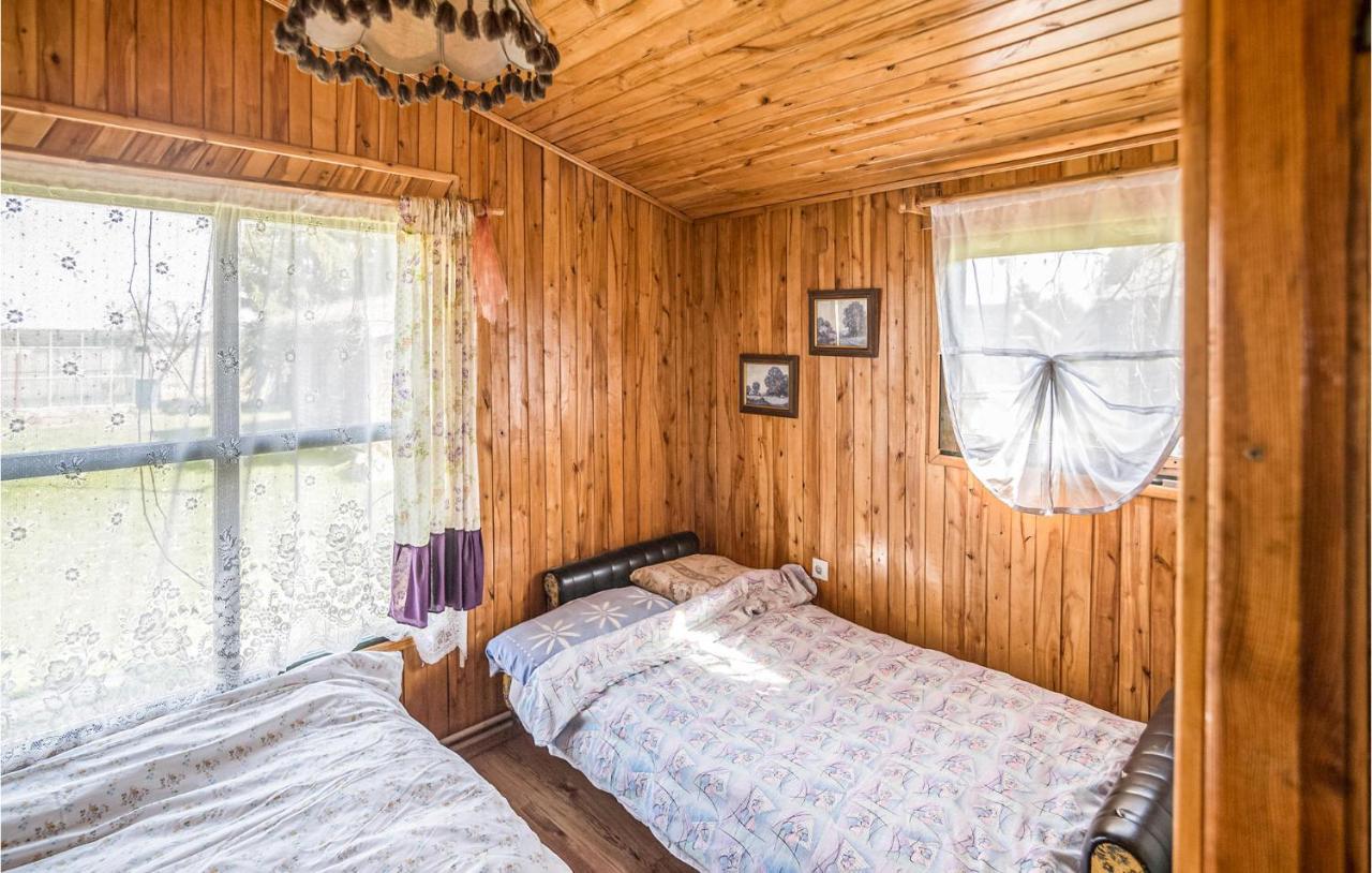Amazing Home In Wilczeta With Kitchenette Exterior photo